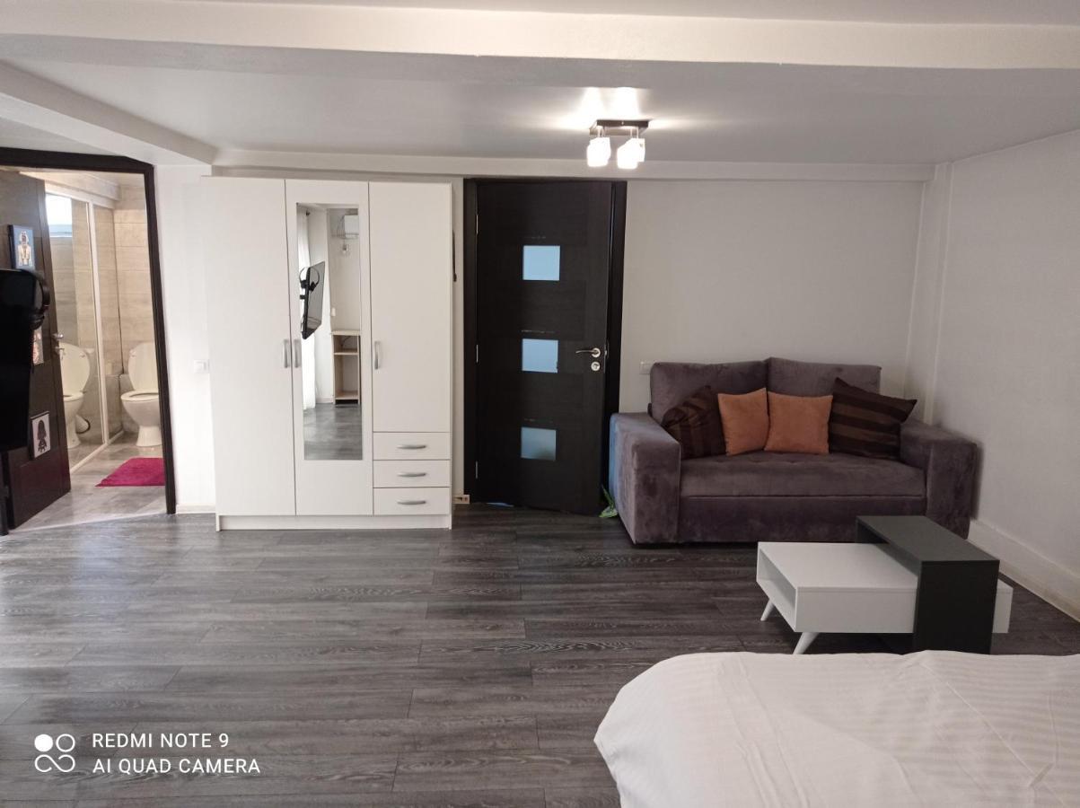 Casa Vladimirescu Hotel Drobeta Turnu Severin Bagian luar foto