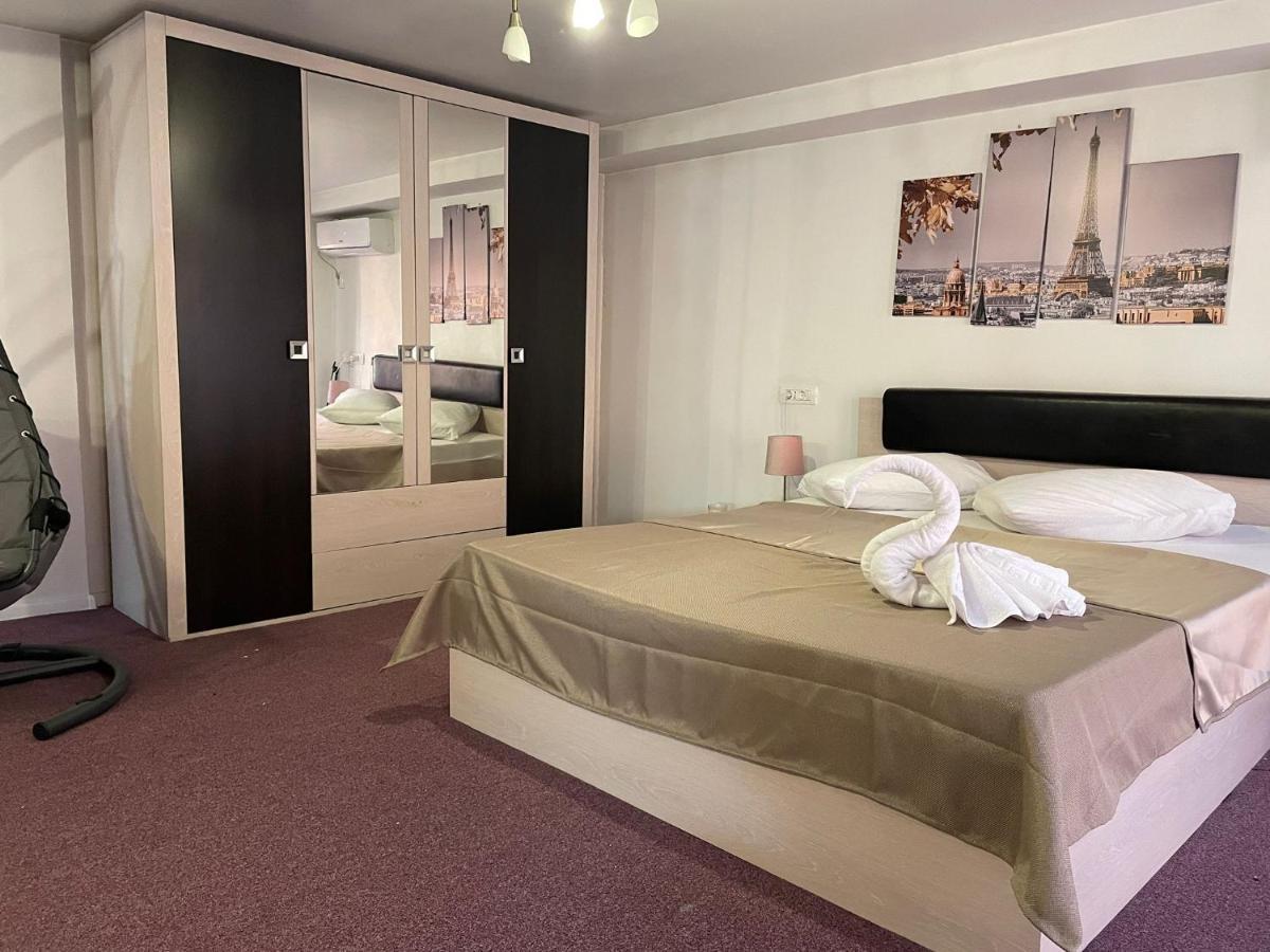 Casa Vladimirescu Hotel Drobeta Turnu Severin Bagian luar foto